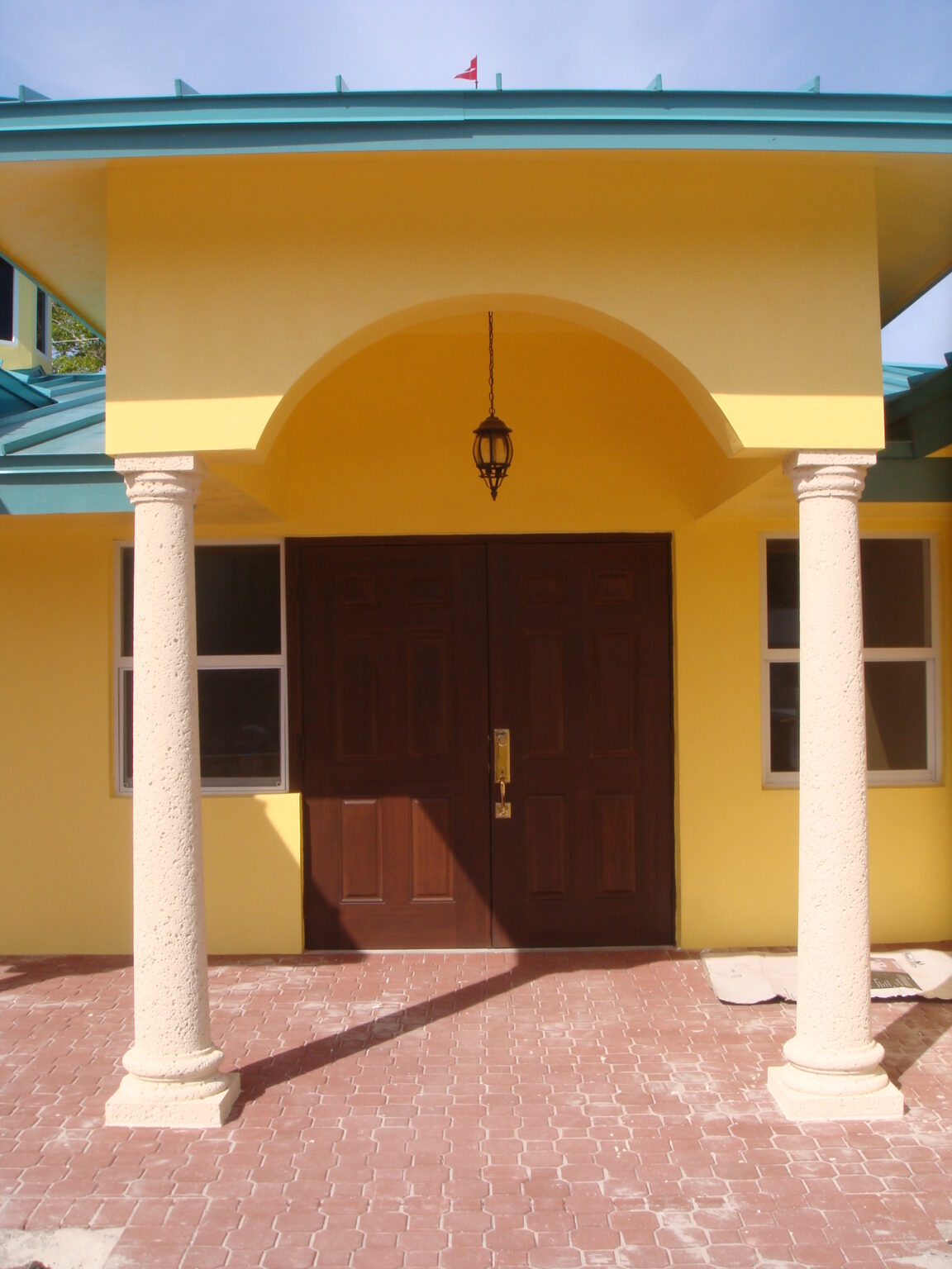 Front porch with foam columns